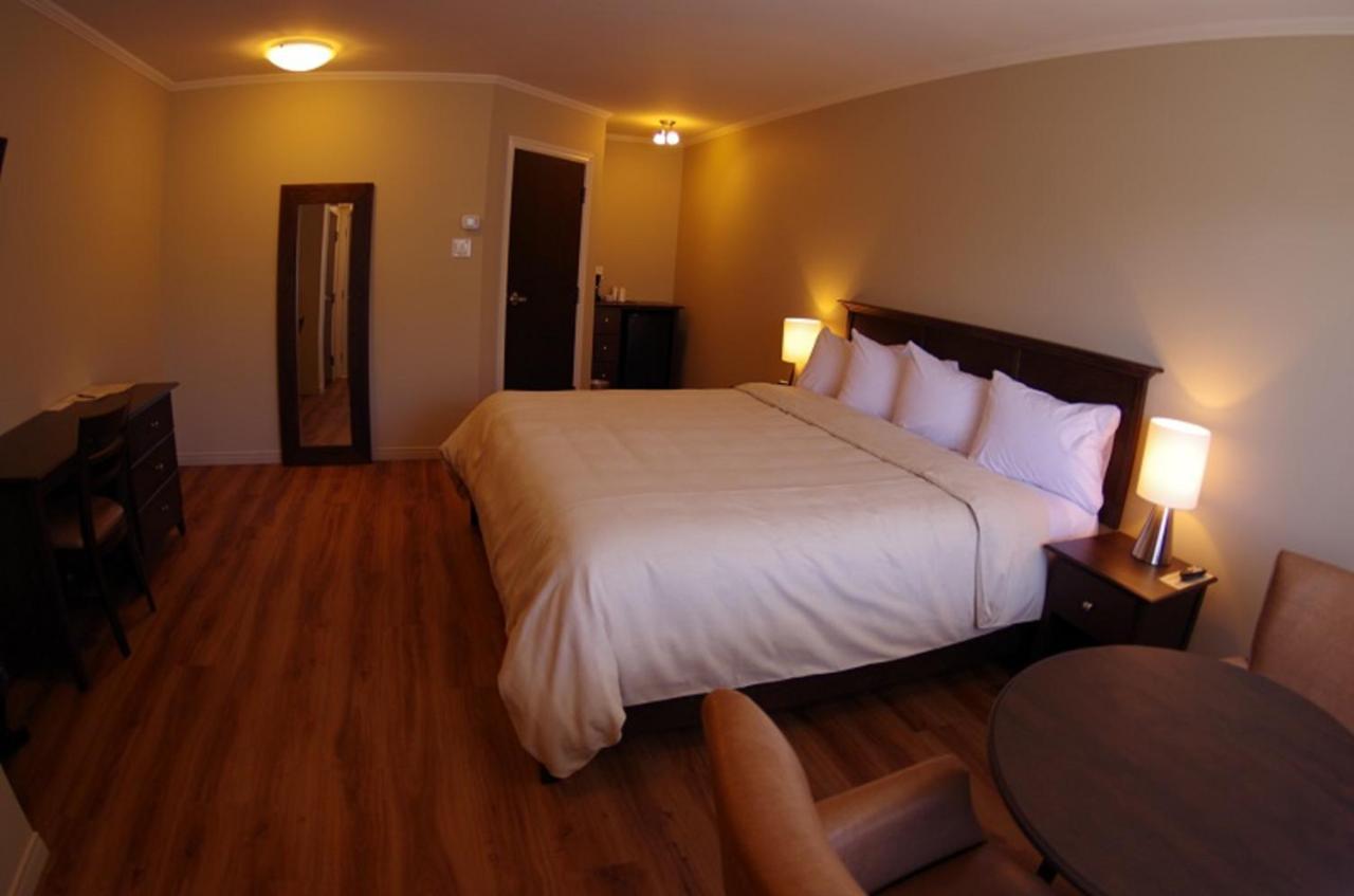 Motel L'Abri Carleton-sur-Mer Экстерьер фото